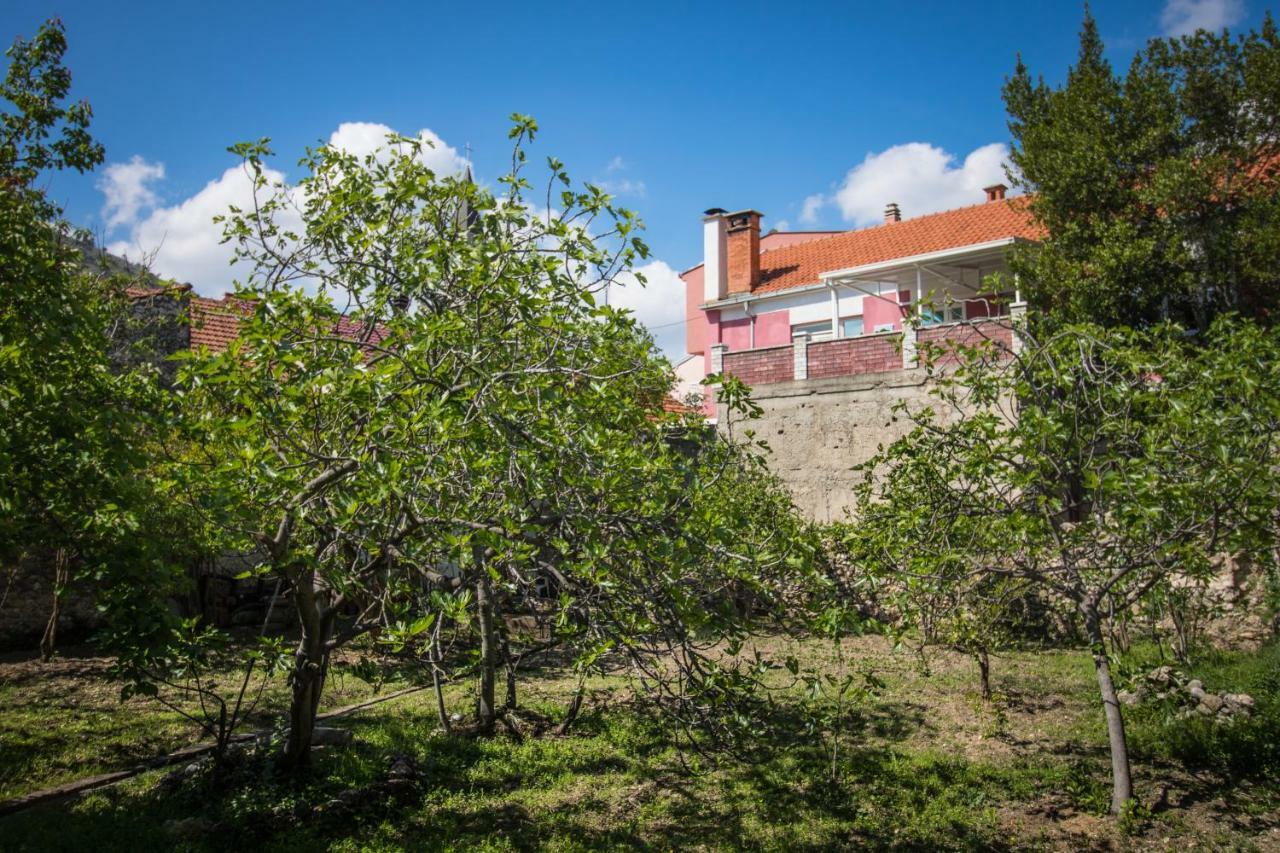 Apart As Mostar Bagian luar foto